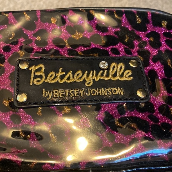Betsy Johnson Betsyville Pink Cheetah Print Make Up Bag Cosmetic Case - Picture 5 of 8